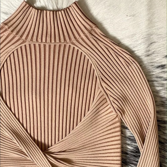 DION LEE “TWIST BACK” MOCK NECK TOP AUS/10 US/4-6 - Picture 8 of 15